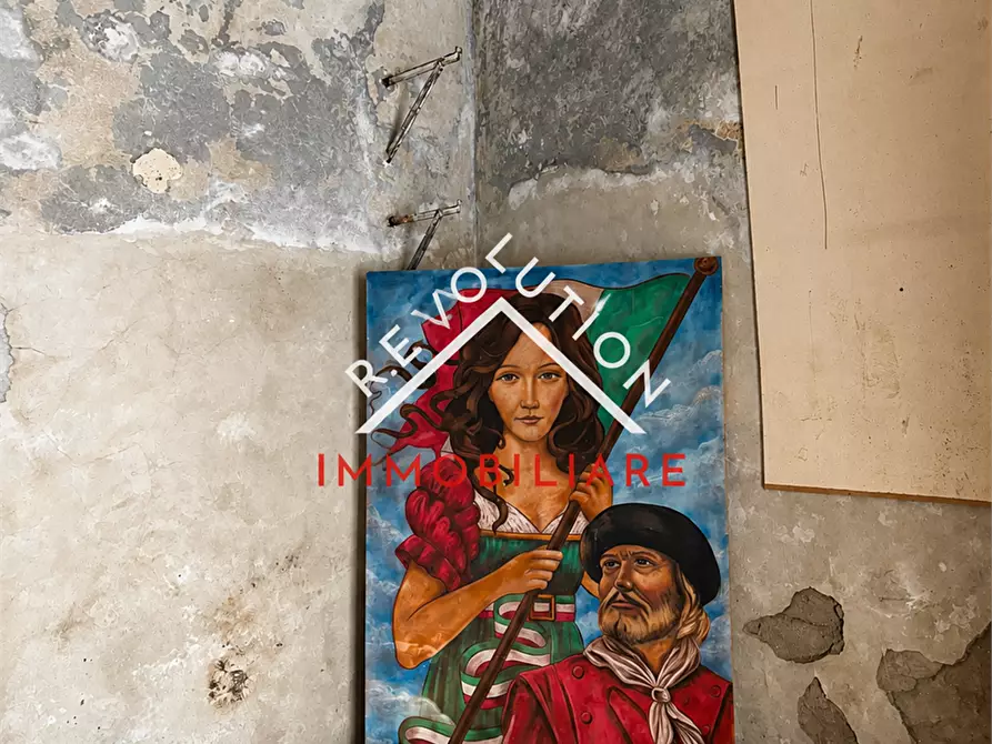 Immagine 9 di Garage in vendita  in Via Alberti a Umbertide