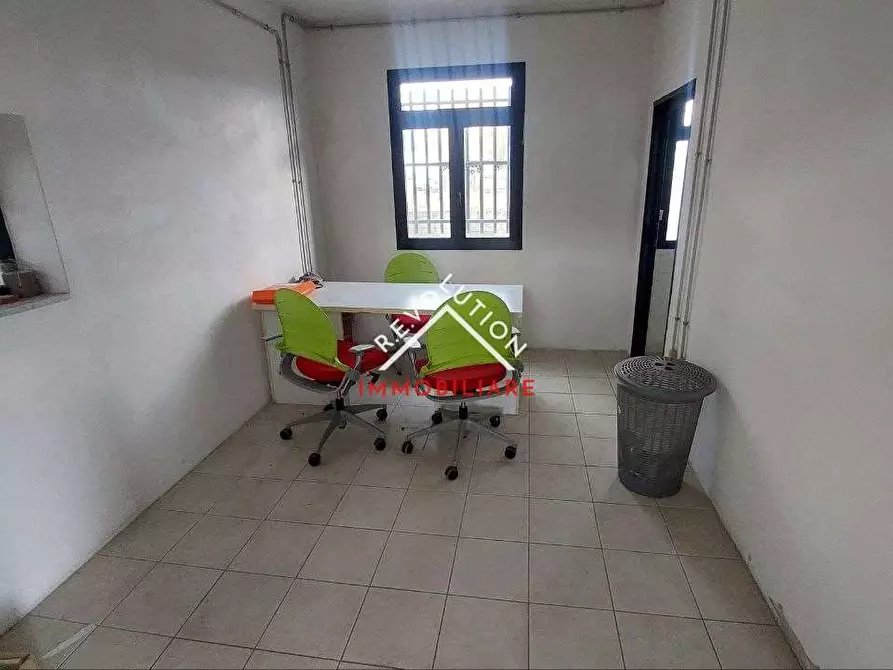 Immagine 11 di Capannone industriale in vendita  in Via Benedetto Spinoza a Città Di Castello
