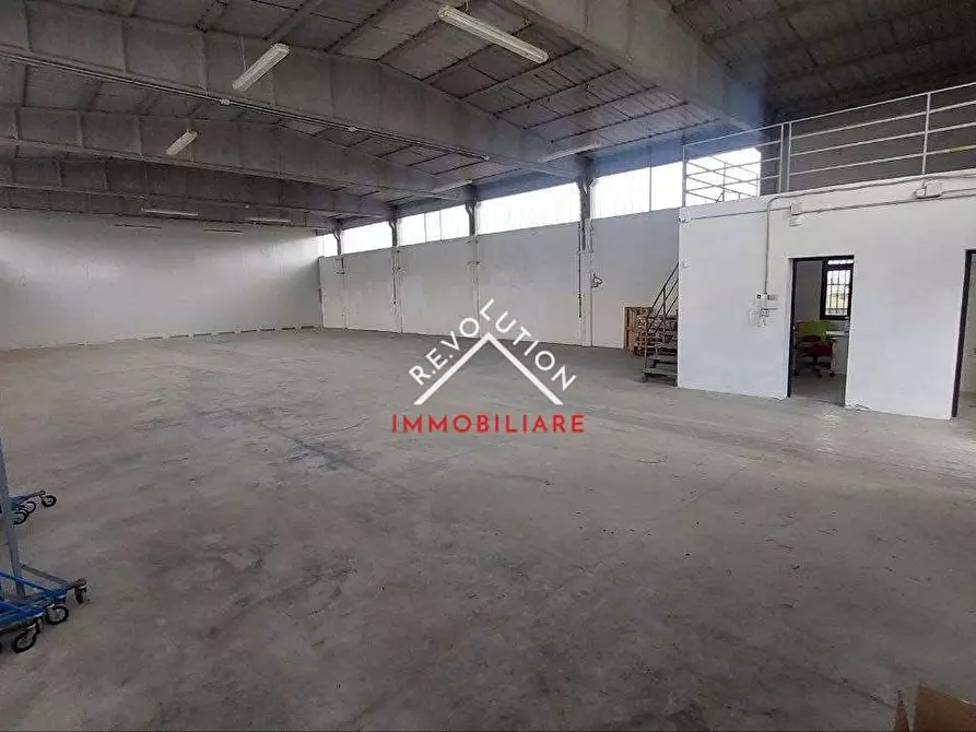 Immagine 13 di Capannone industriale in vendita  in Via Benedetto Spinoza a Città Di Castello