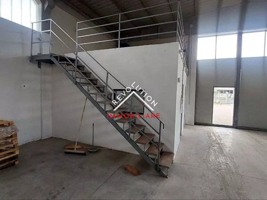 Immagine 17 di Capannone industriale in vendita  in Via Benedetto Spinoza a Città Di Castello