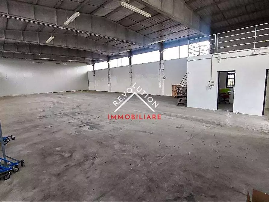 Immagine 22 di Capannone industriale in vendita  in Via Benedetto Spinoza a Città Di Castello