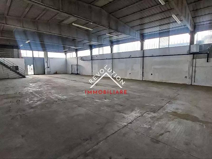 Immagine 24 di Capannone industriale in vendita  in Via Benedetto Spinoza a Città Di Castello
