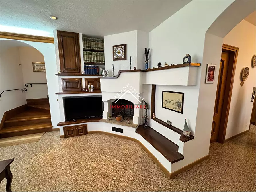Immagine 5 di Villa in vendita  in Via della Martinella a Passignano Sul Trasimeno