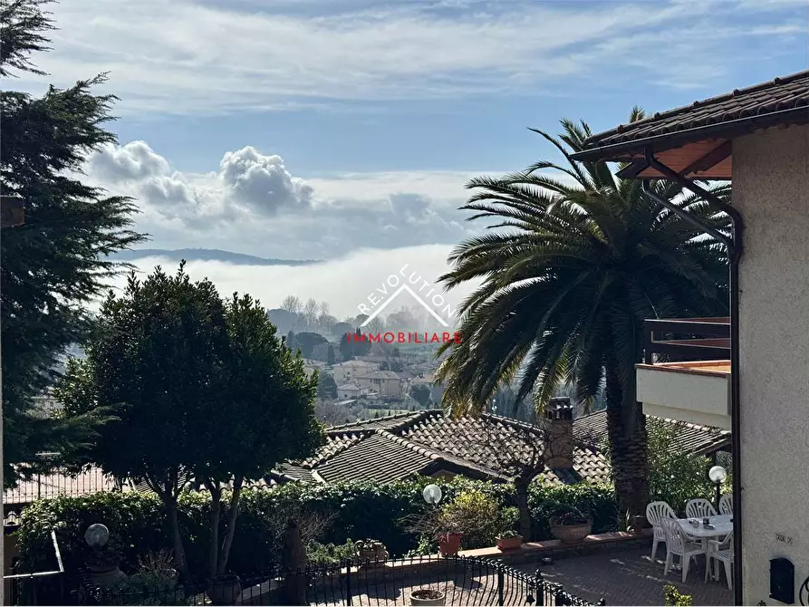 Immagine 33 di Villa in vendita  in Via della Martinella a Passignano Sul Trasimeno