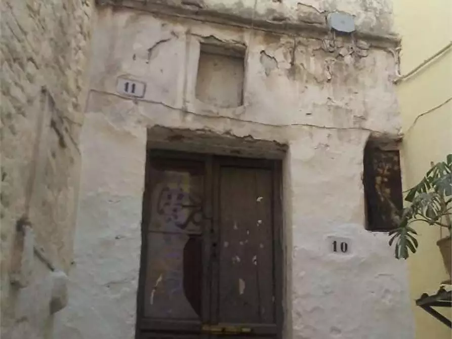 Immagine 3 di Stabile in vendita  a Bitonto