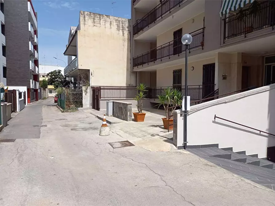 Immagine 10 di Monolocale in vendita  a Bitonto