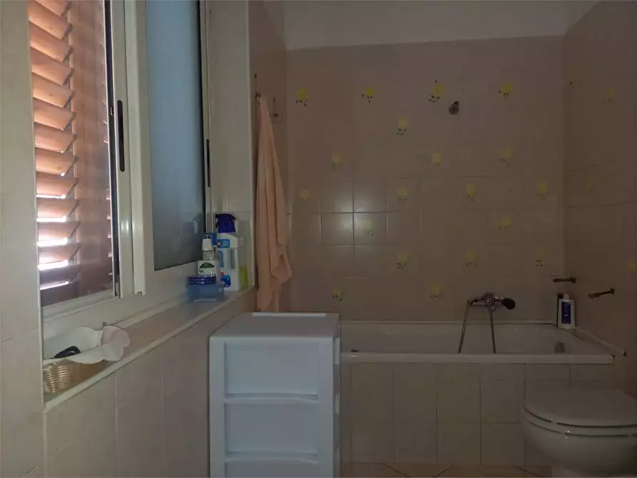 Immagine 21 di Appartamento in vendita  a Bitonto