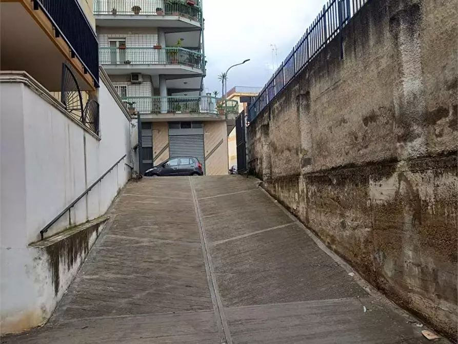 Immagine 4 di Garage in vendita  a Bitonto