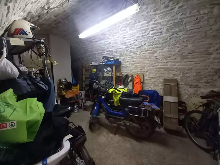 Immagine 40 di Appartamento in vendita  a Bitonto