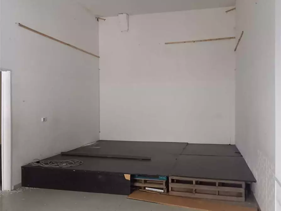 Immagine 3 di Laboratorio in affitto  a Bitonto