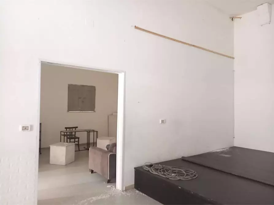 Immagine 5 di Laboratorio in affitto  a Bitonto