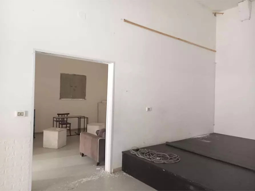 Immagine 6 di Laboratorio in affitto  a Bitonto