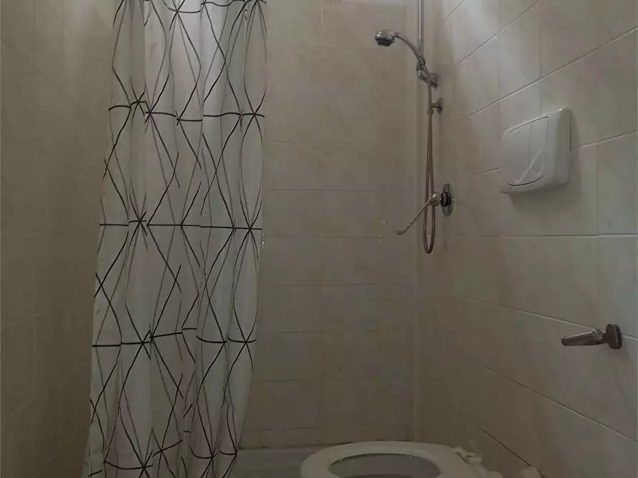 Immagine 12 di Laboratorio in affitto  a Bitonto