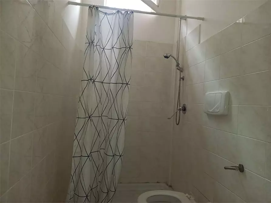 Immagine 13 di Laboratorio in affitto  a Bitonto