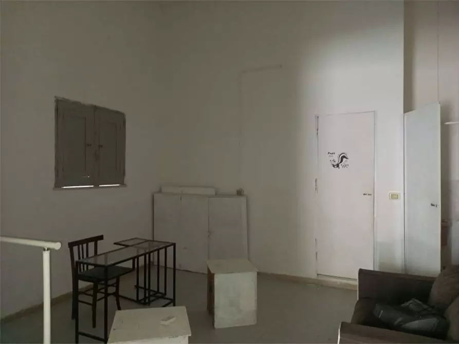 Immagine 14 di Laboratorio in affitto  a Bitonto