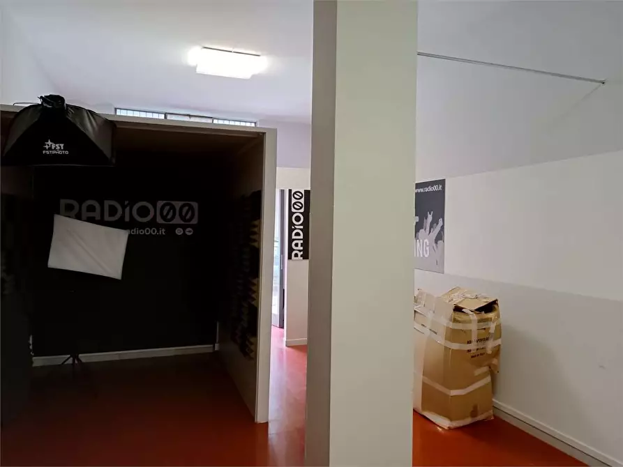 Immagine 1 di Ufficio in affitto  a Bitonto