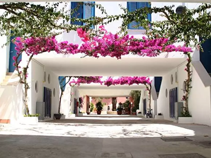 Immagine 15 di Bilocale in vendita  a Otranto