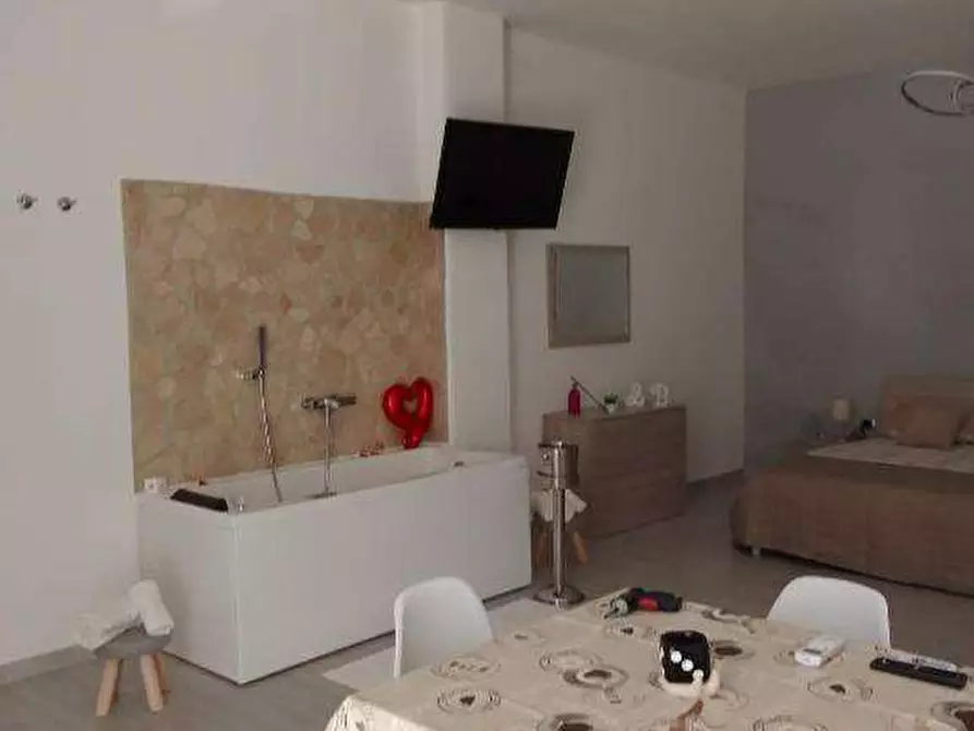 Immagine 4 di Appartamento in vendita  a Bari