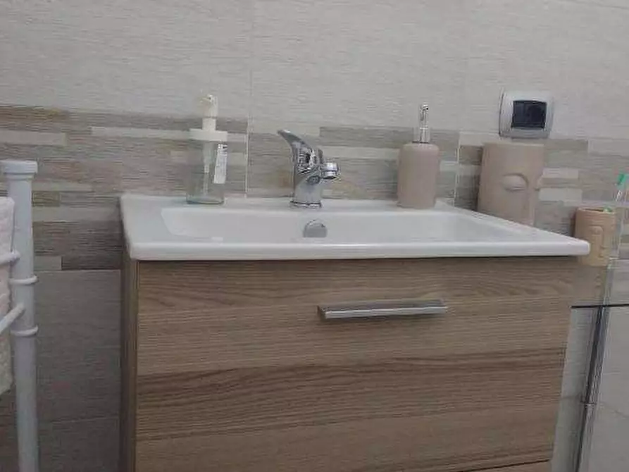 Immagine 6 di Appartamento in vendita  a Bari