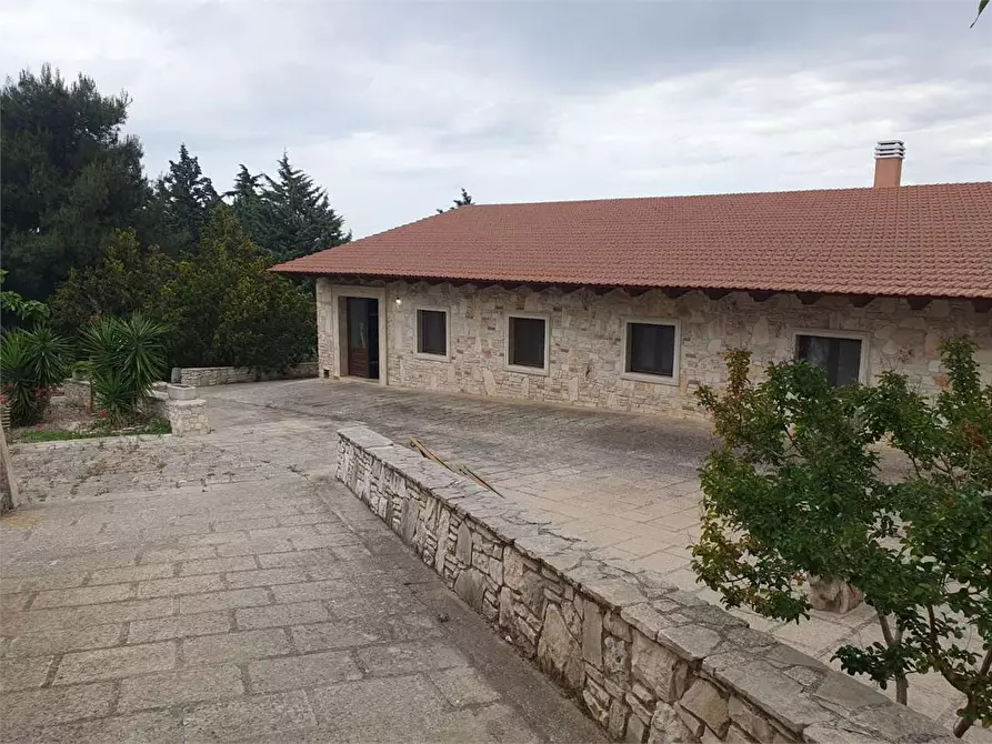 Immagine 28 di Rustico / casale in vendita  a Bitonto