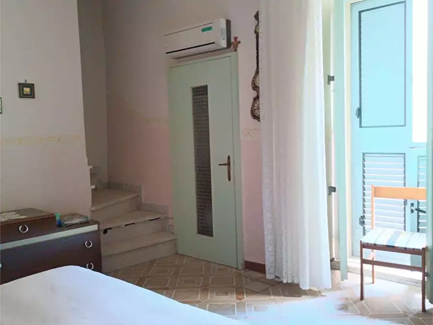 Immagine 23 di Casa indipendente in vendita  a Bitonto