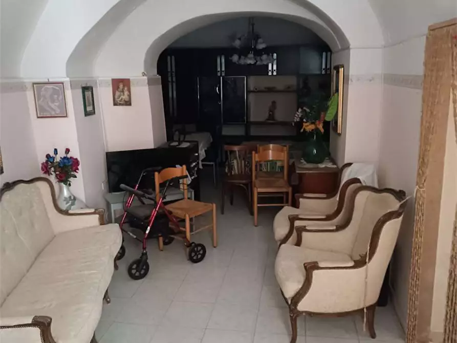 Immagine 42 di Casa indipendente in vendita  a Bitonto