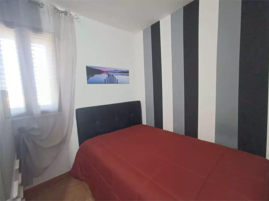 Immagine 37 di Trilocale in vendita  a Bitonto