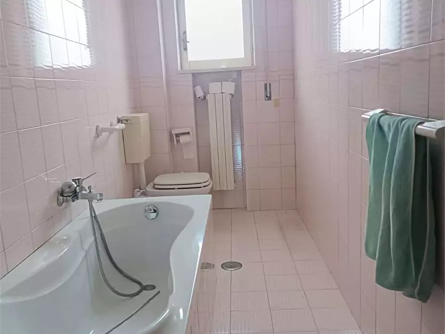 Immagine 51 di Appartamento in vendita  a Bitonto