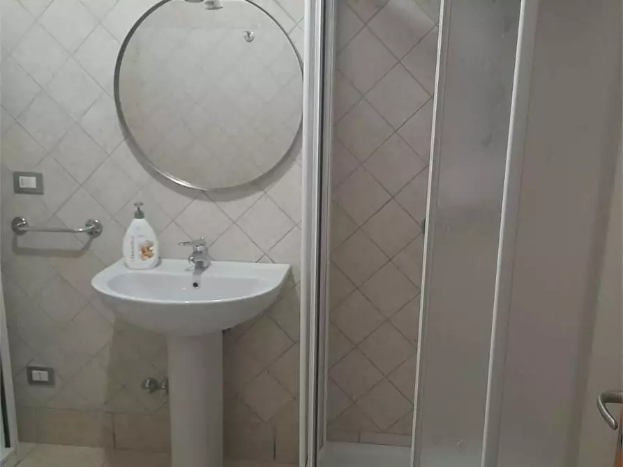 Immagine 30 di Quadrilocale in vendita  a Bari