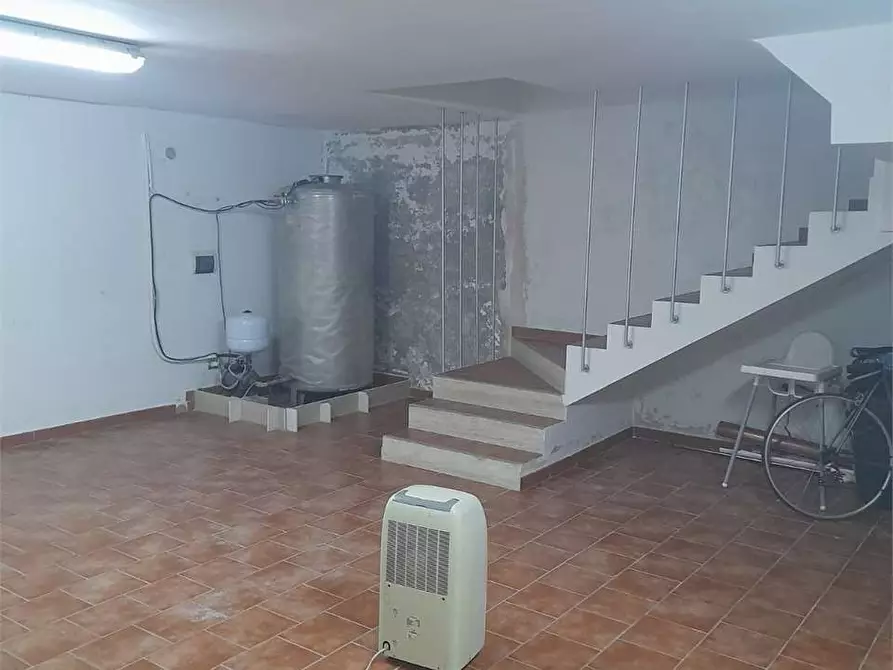 Immagine 38 di Quadrilocale in vendita  a Bari