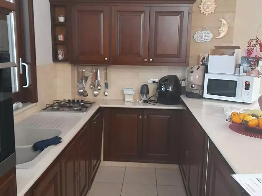 Immagine 42 di Quadrilocale in vendita  a Bari