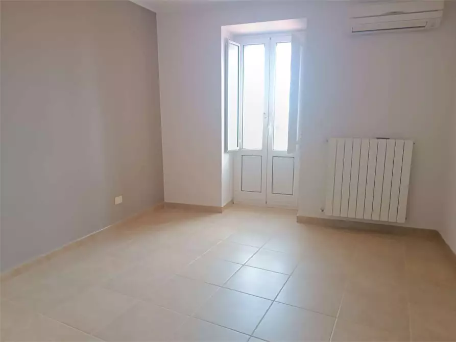 Immagine 23 di Appartamento in vendita  a Bitonto