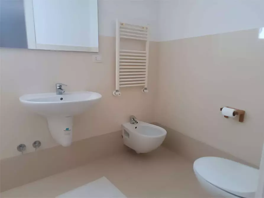 Immagine 24 di Appartamento in vendita  a Bitonto