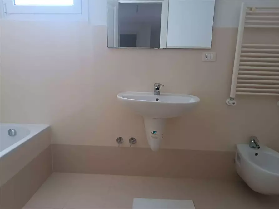 Immagine 25 di Appartamento in vendita  a Bitonto