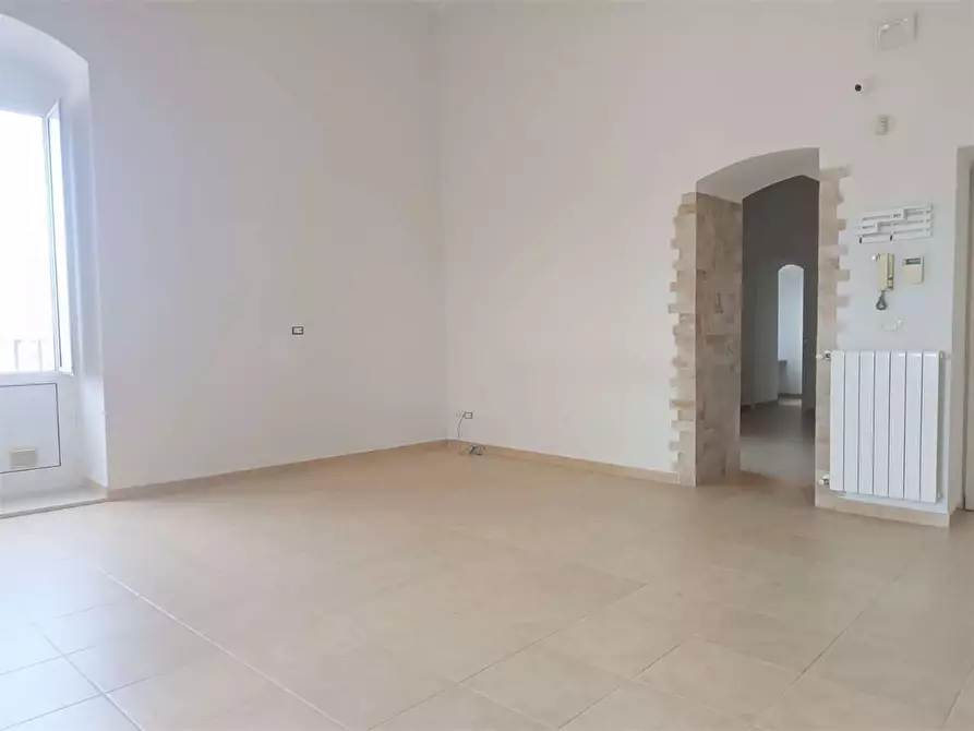 Immagine 49 di Appartamento in vendita  a Bitonto