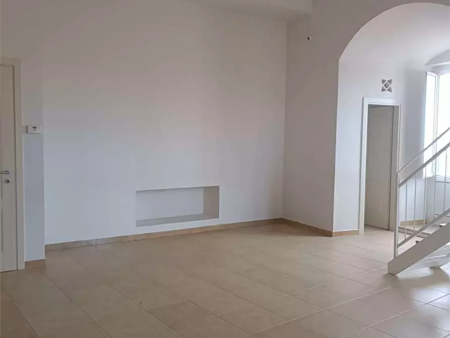 Immagine 50 di Appartamento in vendita  a Bitonto