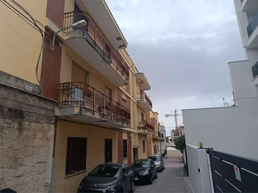 Immagine 2 di Appartamento in vendita  a Bari