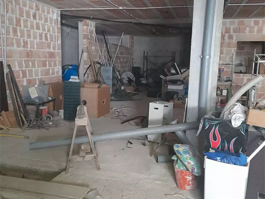 Immagine 10 di Casa indipendente in vendita  a Giovinazzo