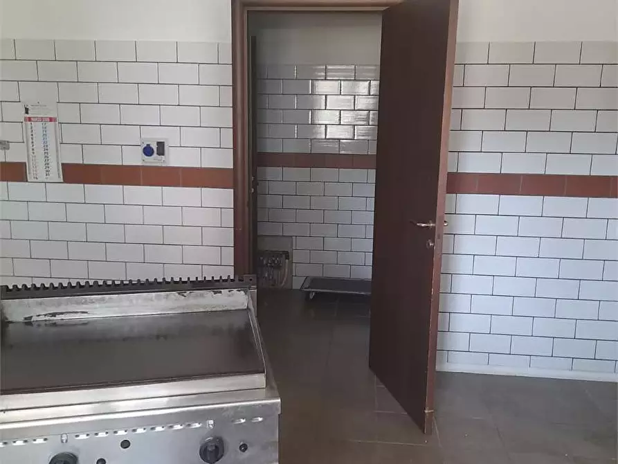 Immagine 18 di Casa indipendente in vendita  a Giovinazzo