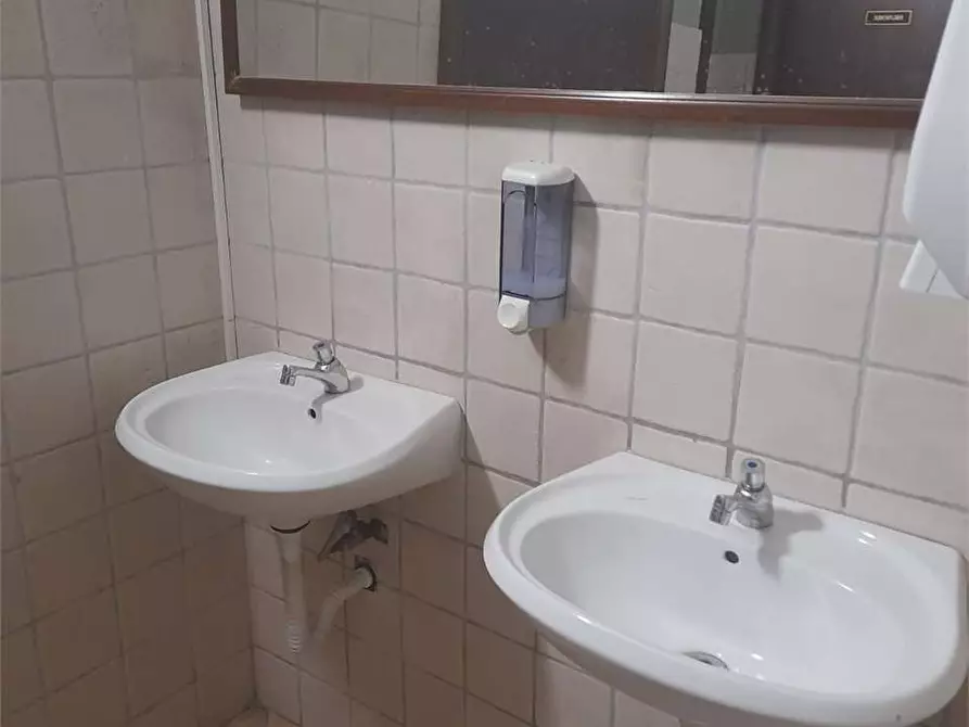 Immagine 23 di Casa indipendente in vendita  a Giovinazzo