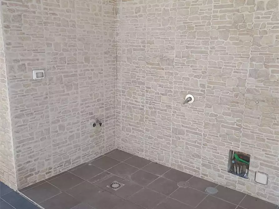 Immagine 46 di Casa indipendente in vendita  a Giovinazzo