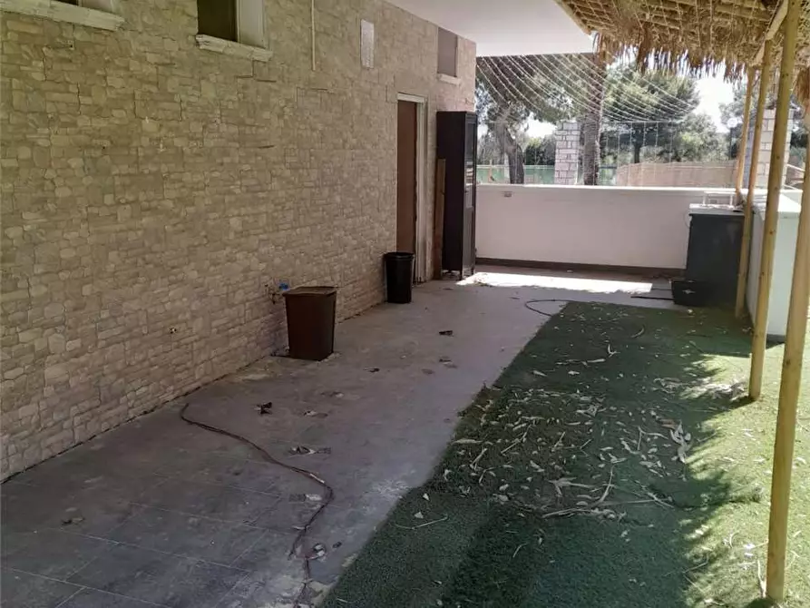 Immagine 49 di Casa indipendente in vendita  a Giovinazzo