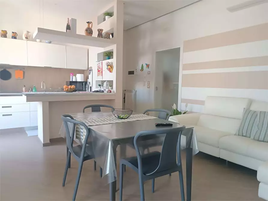 Immagine 16 di Appartamento in vendita  a Bitonto