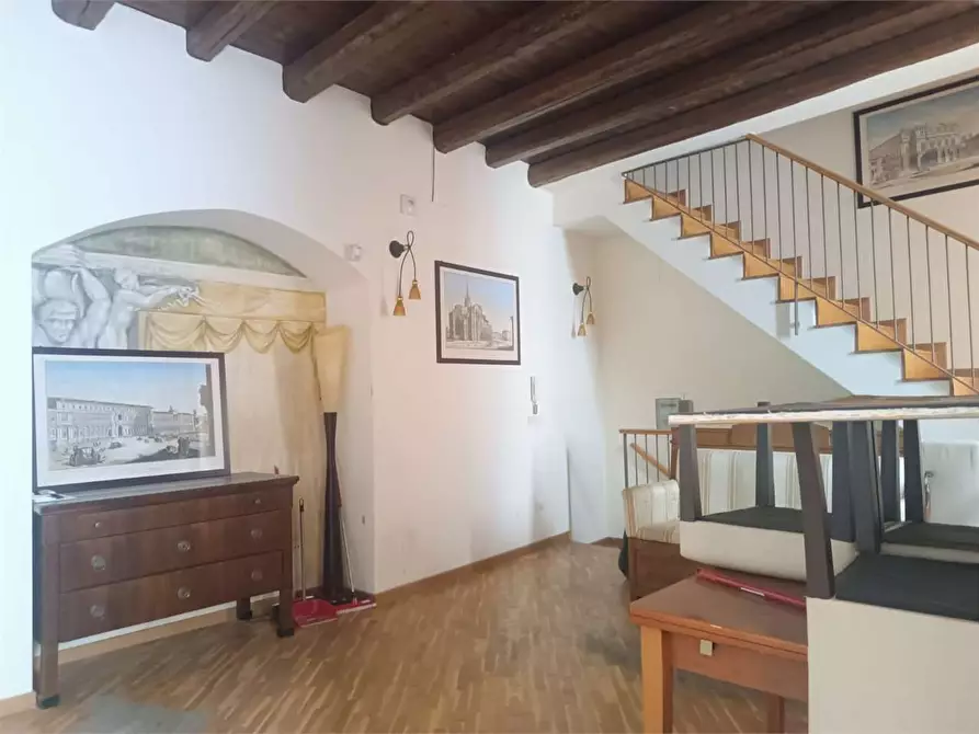 Immagine 3 di Casa indipendente in vendita  a Bitonto