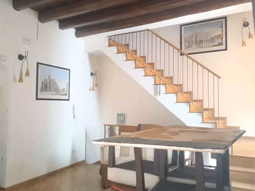 Immagine 4 di Casa indipendente in vendita  a Bitonto