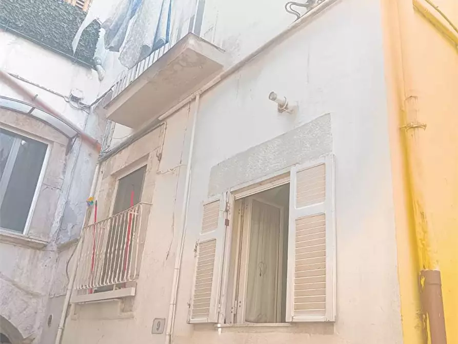 Immagine 2 di Casa indipendente in vendita  a Bitonto