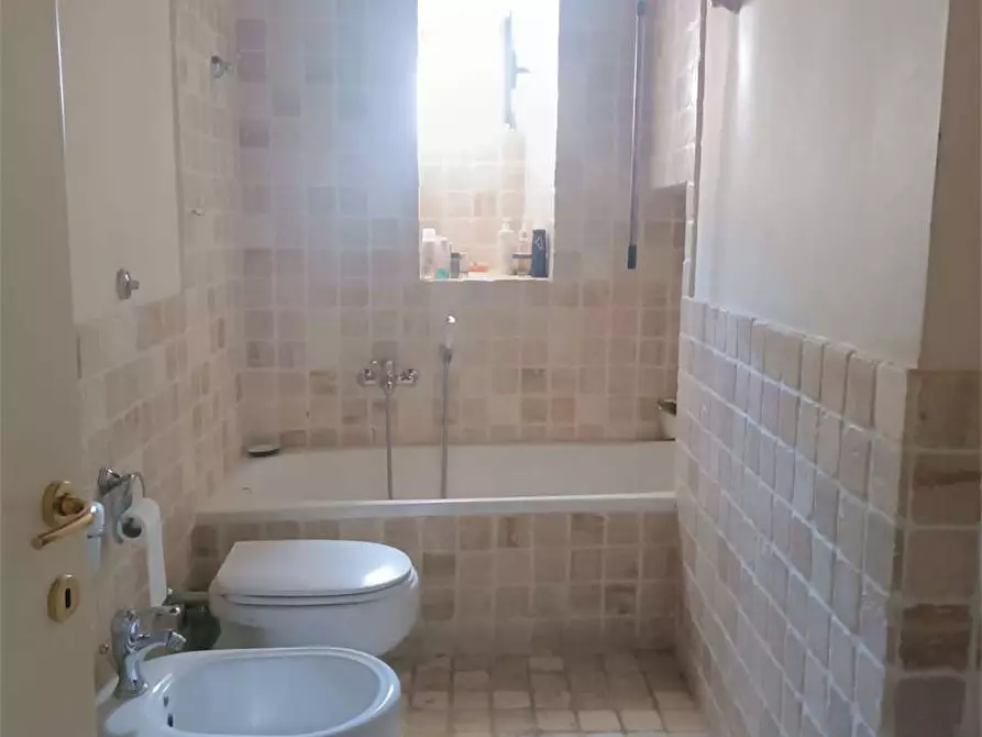 Immagine 44 di Appartamento in vendita  a Bitonto