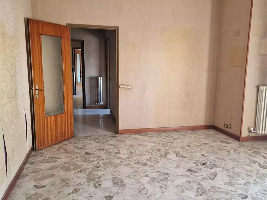 Immagine 6 di Appartamento in vendita  a Bitonto