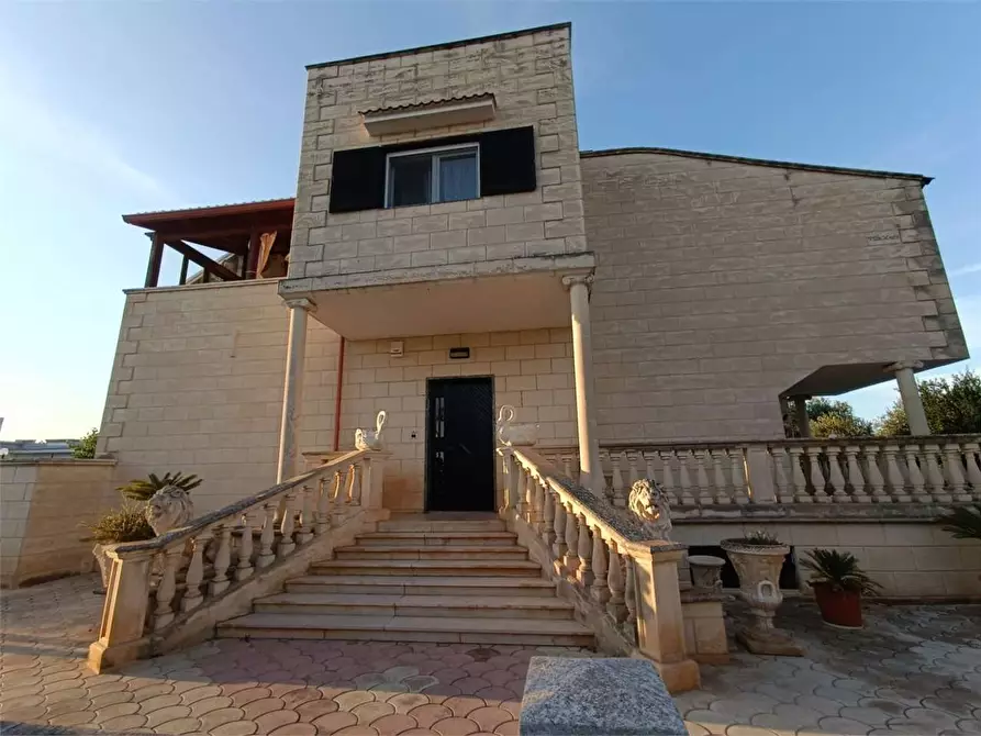 Immagine 3 di Villa in vendita  a Bitonto