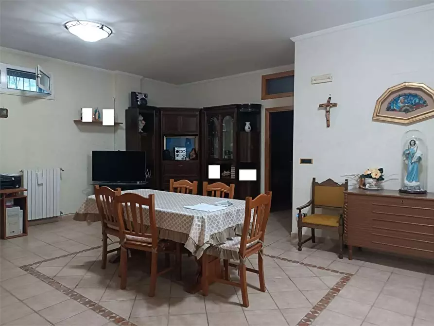 Immagine 4 di Villa in vendita  a Bitonto